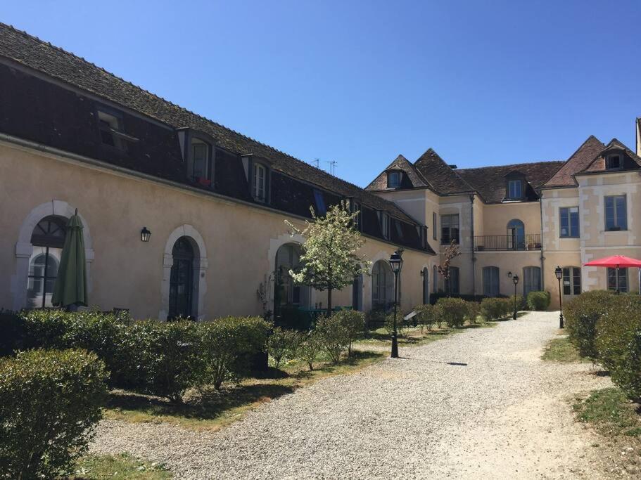 Bel Appart Au Bord De L'Eau Proche Gare Avec Wifi Auxerre Extérieur photo